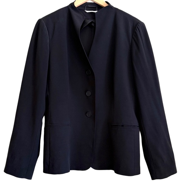 MaxMara Jackets & Blazers - MaxMara Black Minimal Collarless Wool Blazer